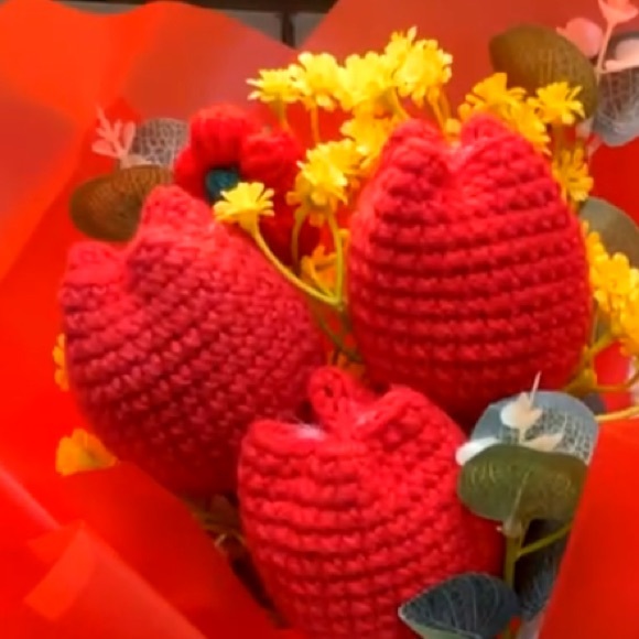 Gorgeous Handmade Flower Bouquet - Picture 2 of 5